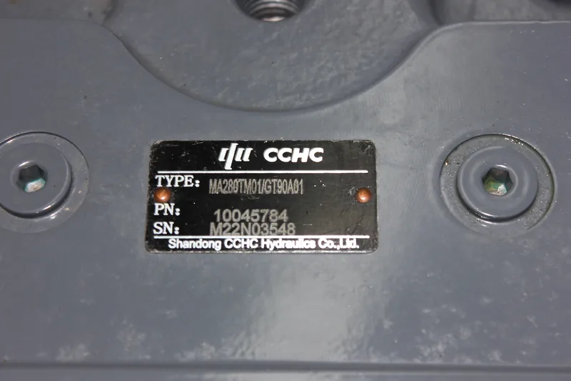 CCHC travel motor nameplate for part number cross-reference