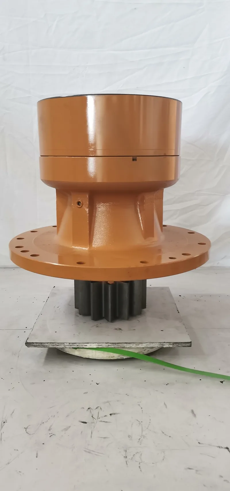 Excavator swing reduction gearbox with output pinion