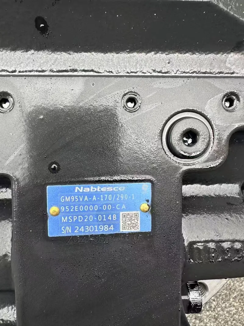 Nabtesco travel motor nameplate for matching confirmation