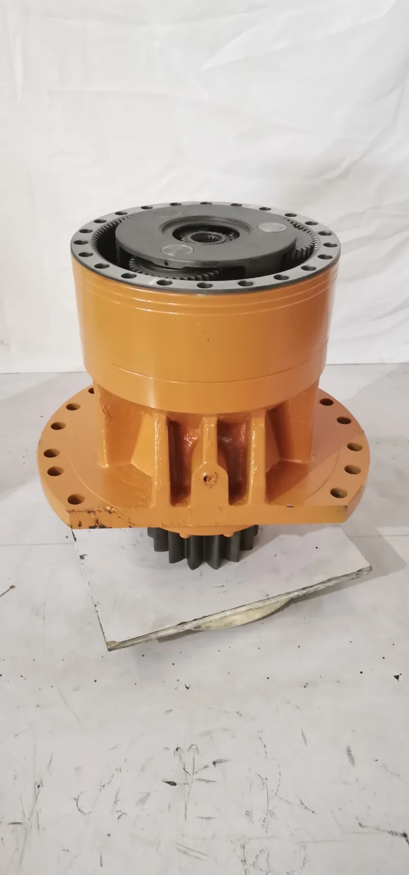 Orange excavator swing reduction gearbox with output pinion