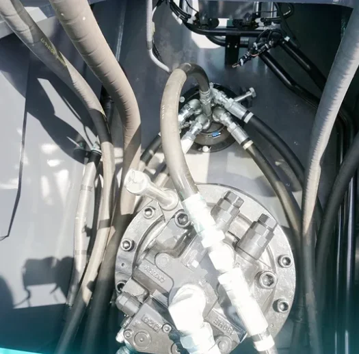 Swing gearbox planetary carrier and gear assembly