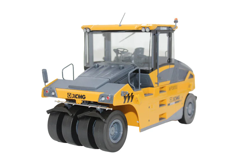 Travel motor for road construction equipment